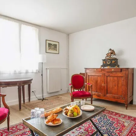 Apartment Carpete - Welkeys Versailles